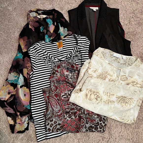 Blouse bundle - Picture 5 of 12